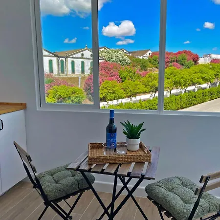 Apartment Apartamento La Veleta - Ole Solutions